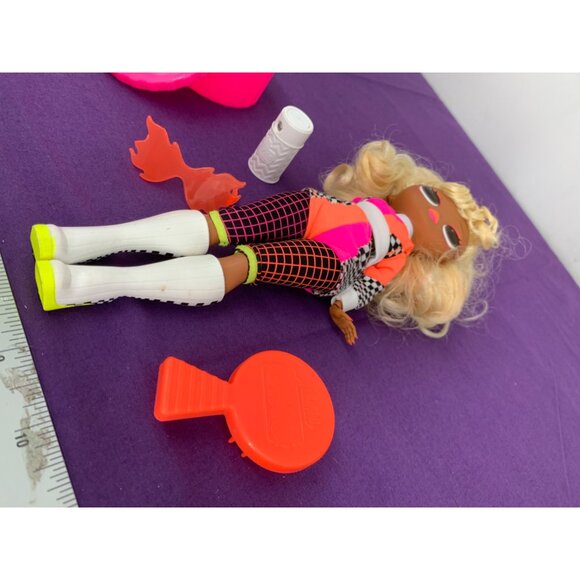 Lol Surprise OMG Lights Speedster 9 Inch Fashion Doll with Some Accessories - Picture 3 of 8